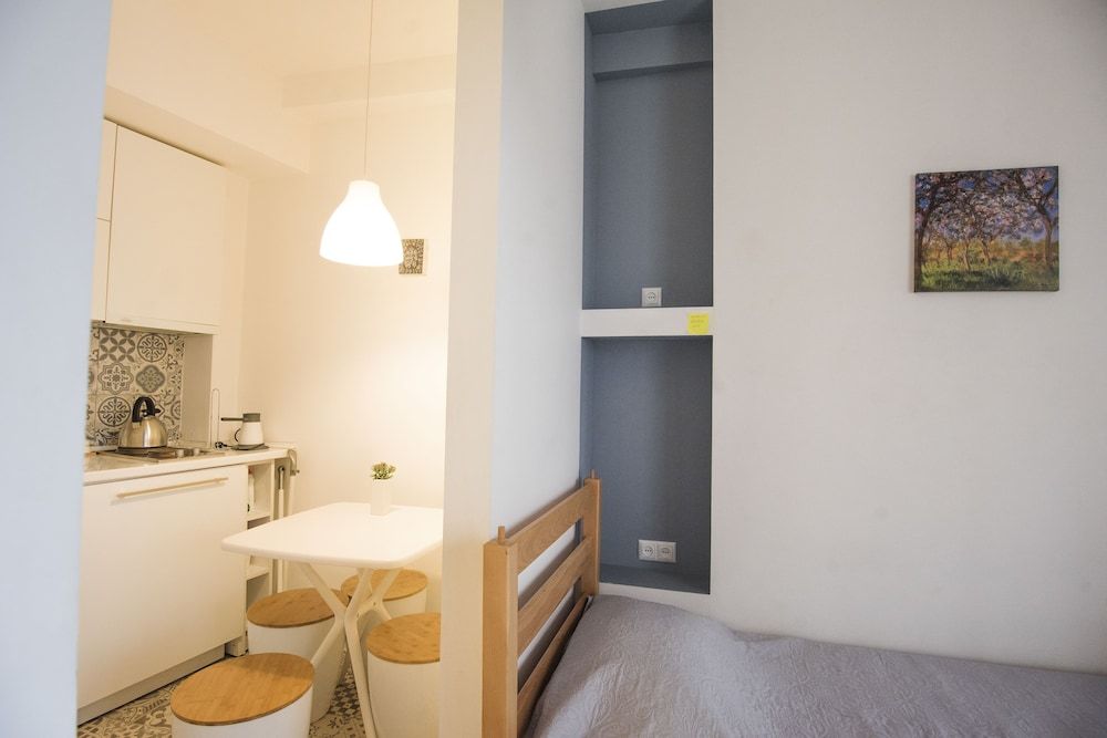 Meidan Suites Classic Double or Twin Room 6