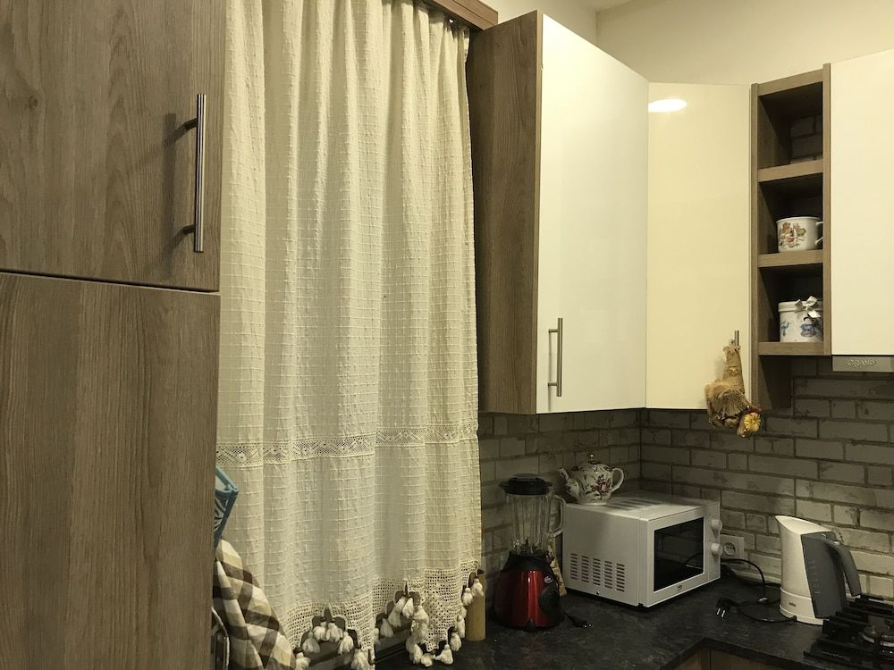 Talaveri Apartment in Old Tbilisi Superior Apartment, 2 Bedrooms, Mountain View, Garden Area 14