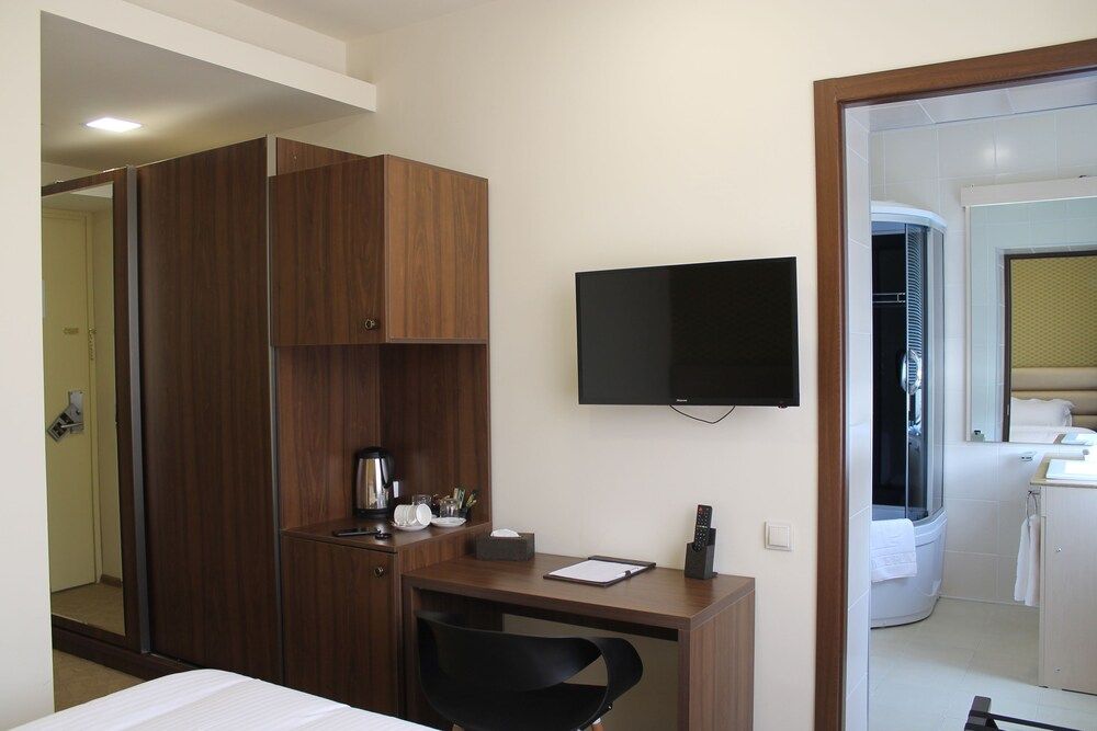 Pirimze Plaza Basic Double Room 2