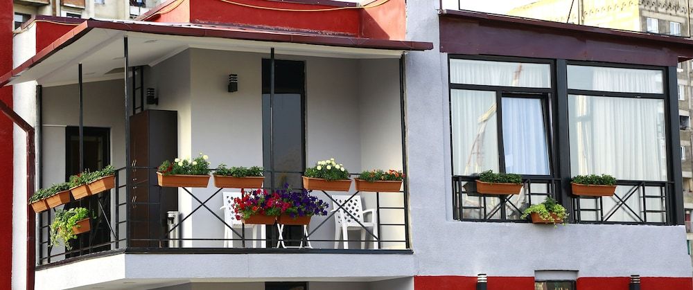 undefined Hotel Guru