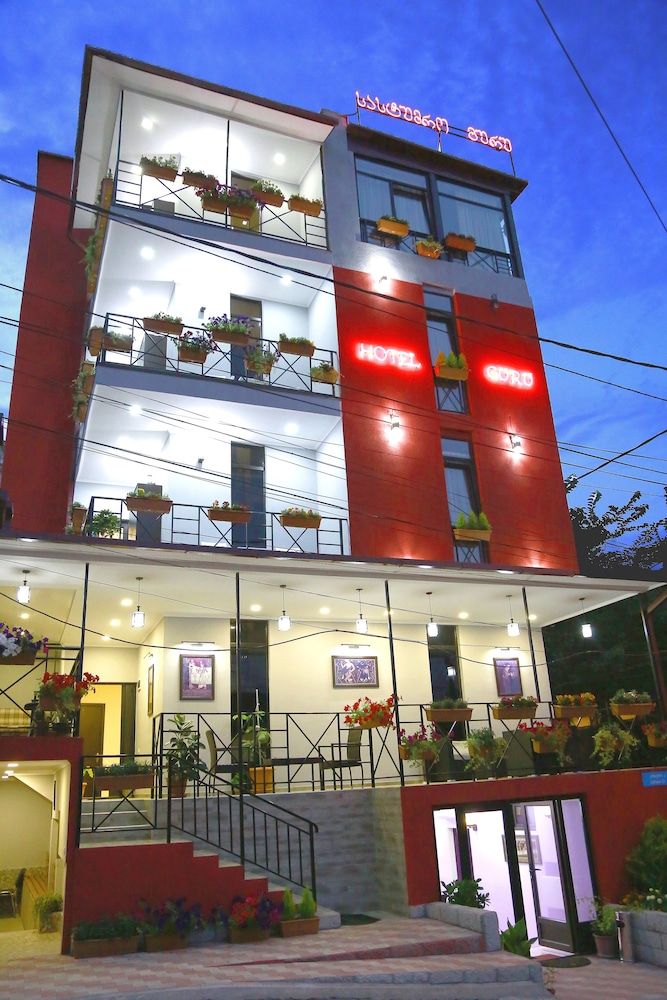 undefined Hotel Guru 5