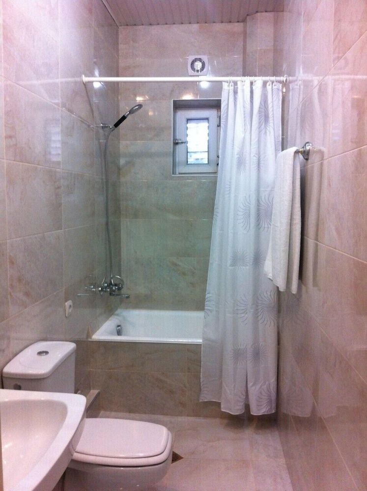 undefined Hotel Ata 7