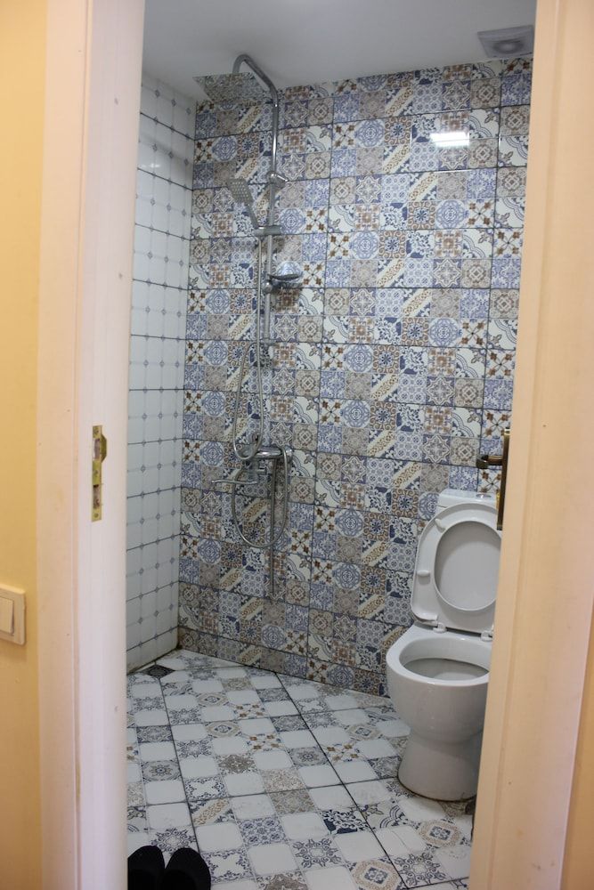 Diamond Georgia Hotel Standard Twin Room, Balcony 8