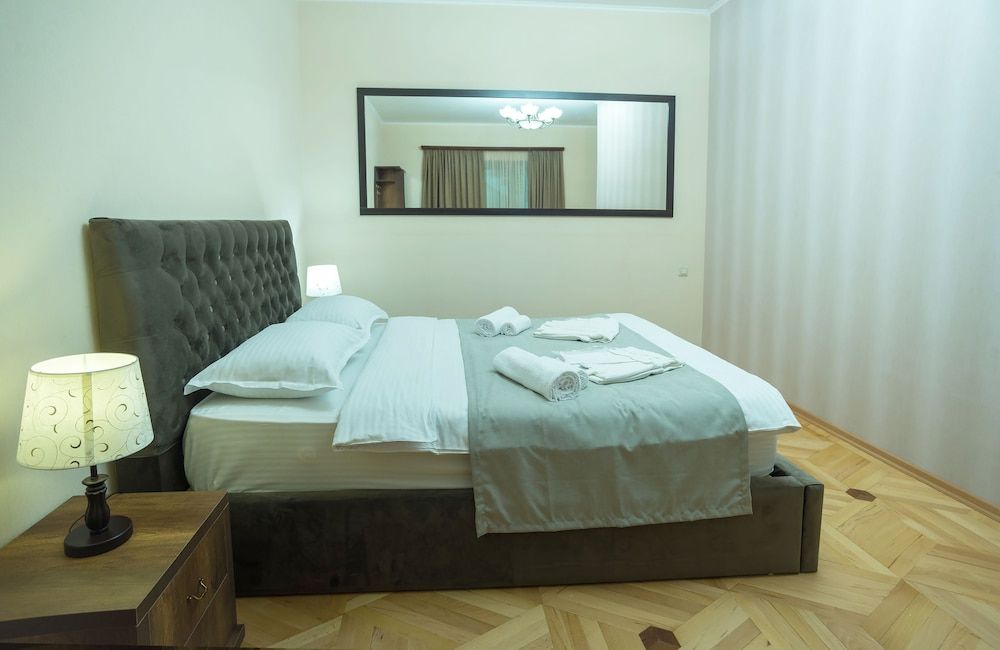 undefined Hotel 9 rooms 4