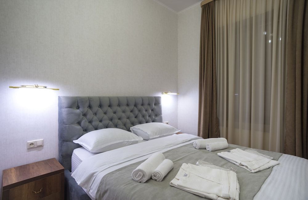 Hotel 9 rooms Economy Double Room 2