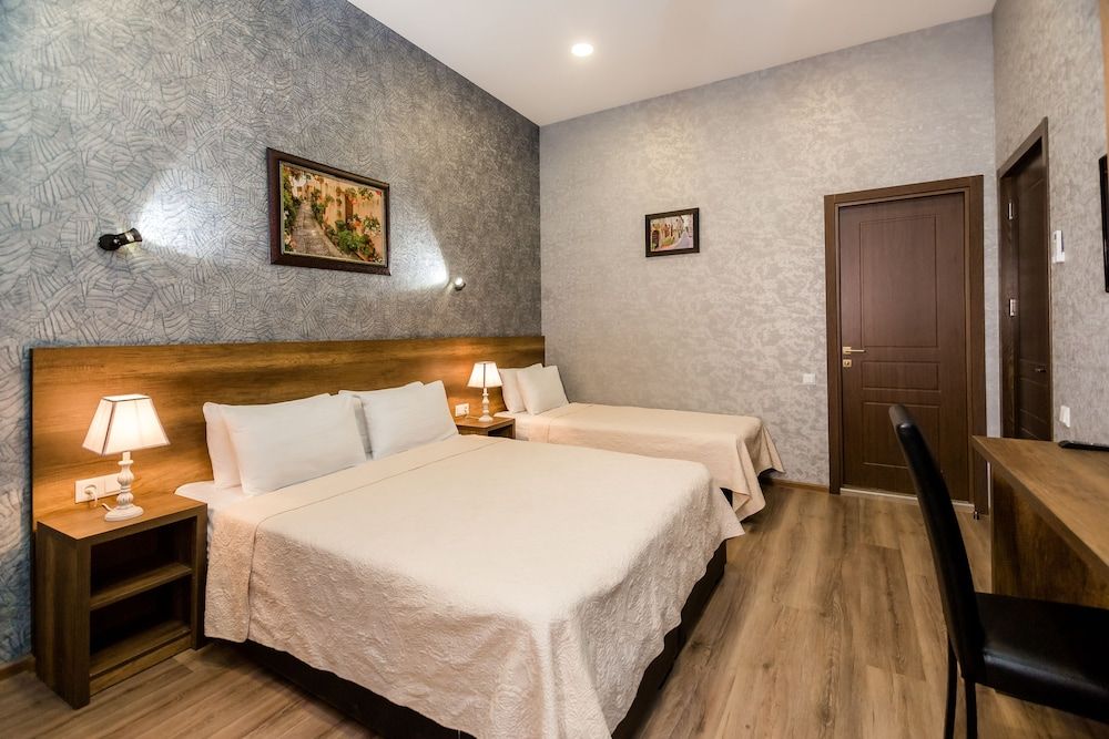 Hotel Angel Junior Suite 3