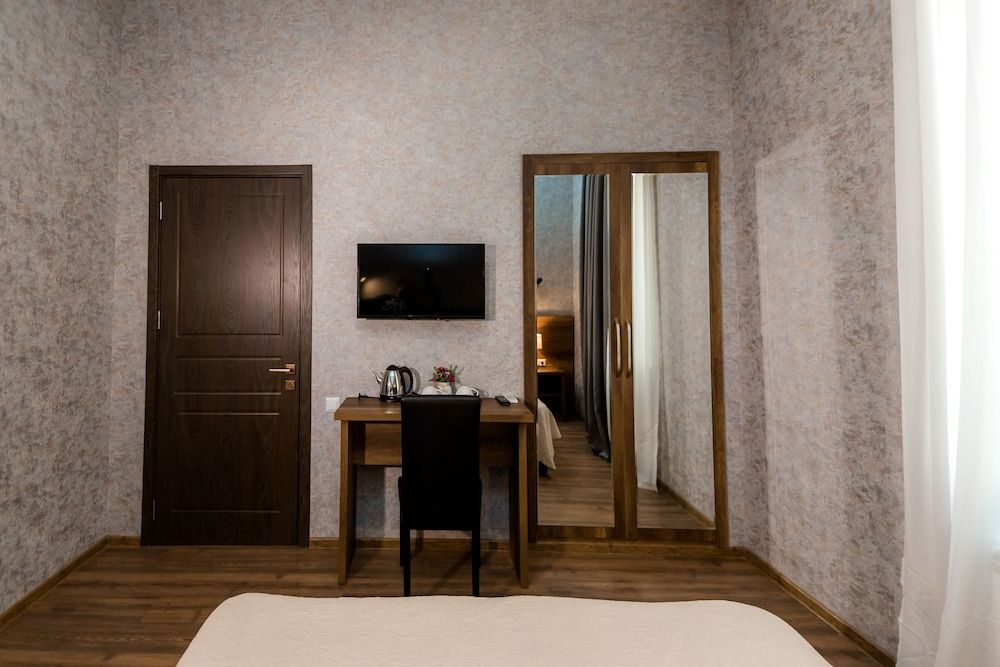 Hotel Angel Standard Double or Twin Room 27