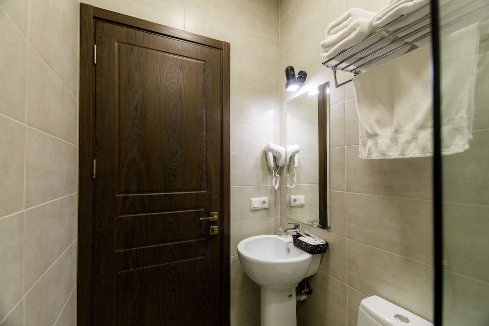 Hotel Angel Standard Double or Twin Room 20