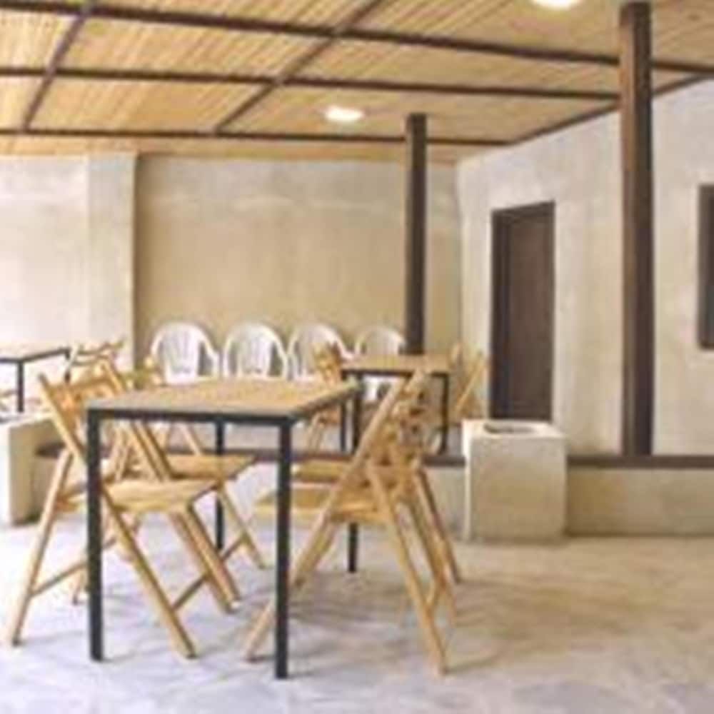 undefined Hotel Tiflis Garden 4