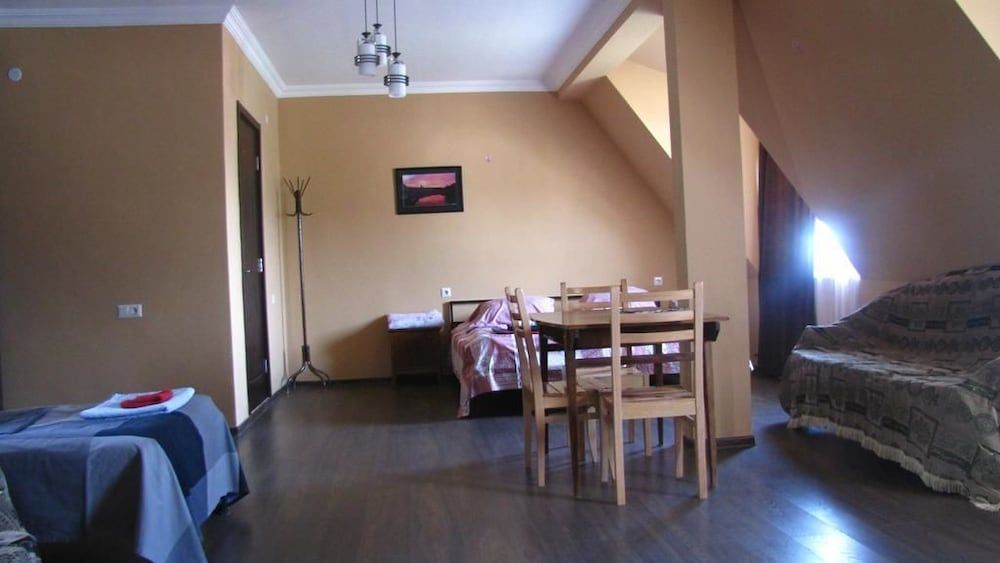 undefined Hotel Funduki 4