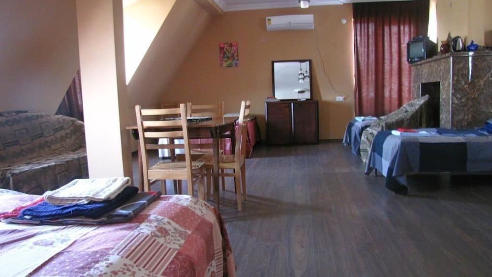 undefined Hotel Funduki 7