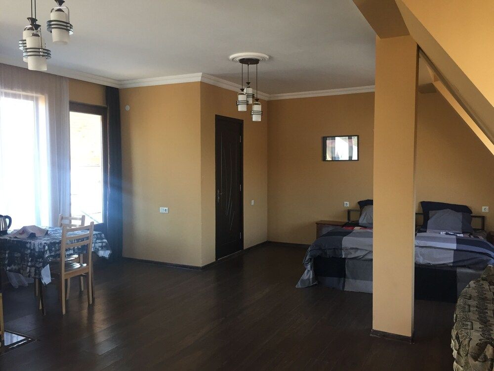 Hotel Funduki Family Room, Private Bathroom 5