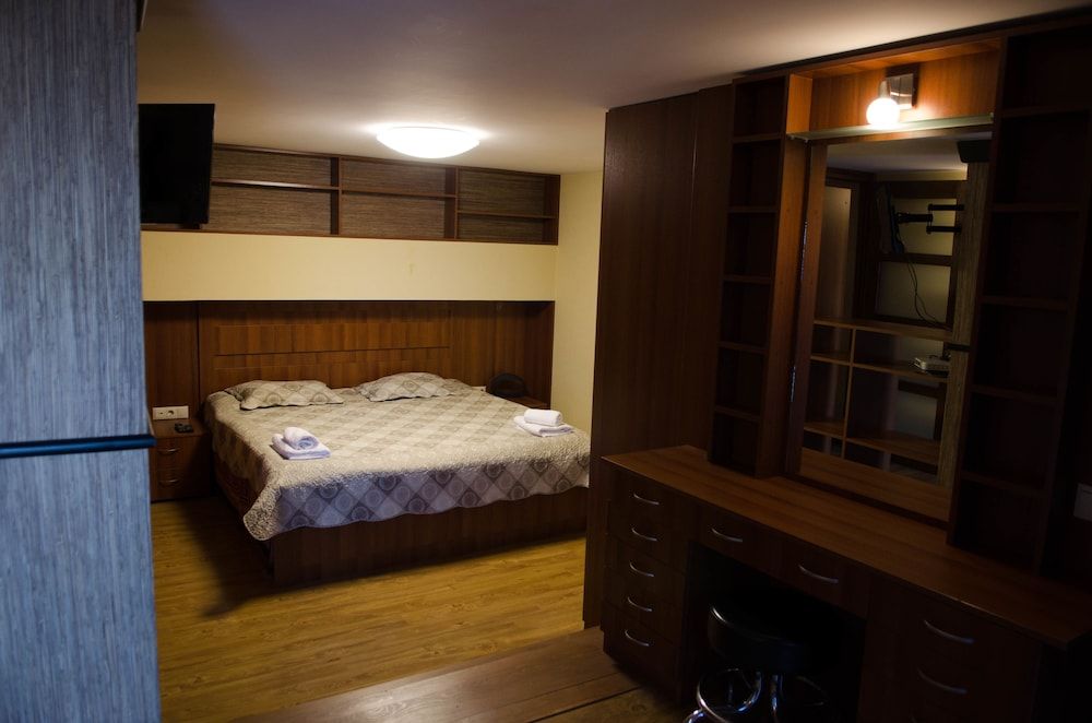 Terrace House Tbilisi Panoramic Double Room, Private Bathroom 2