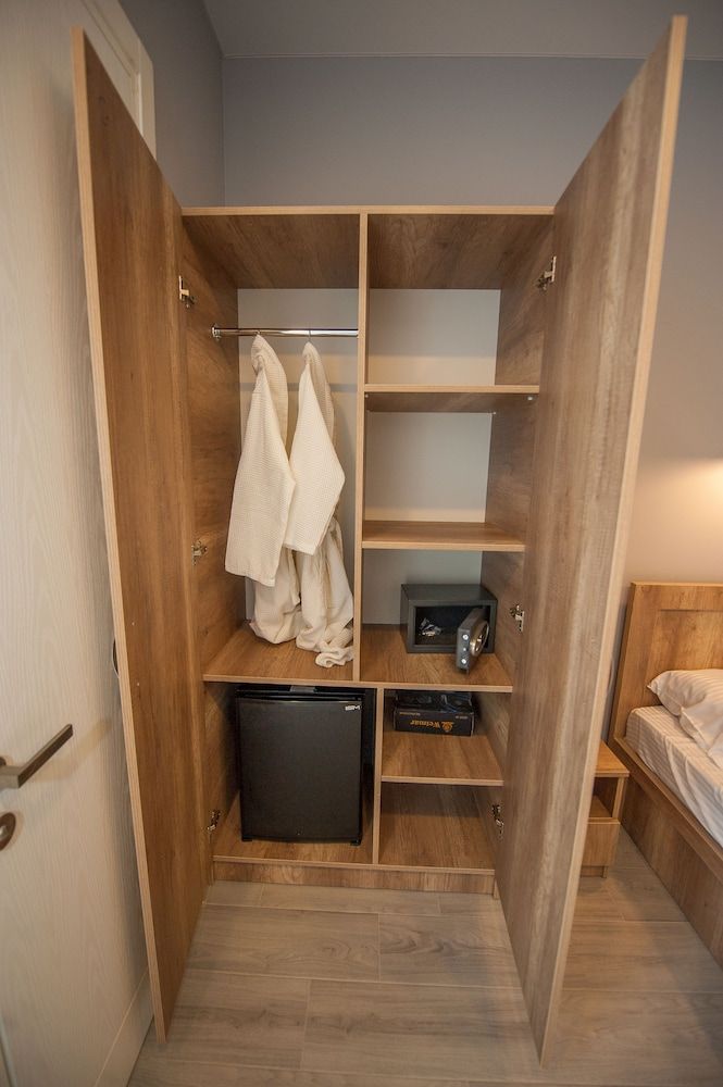 Easy Hotel Double Room 6