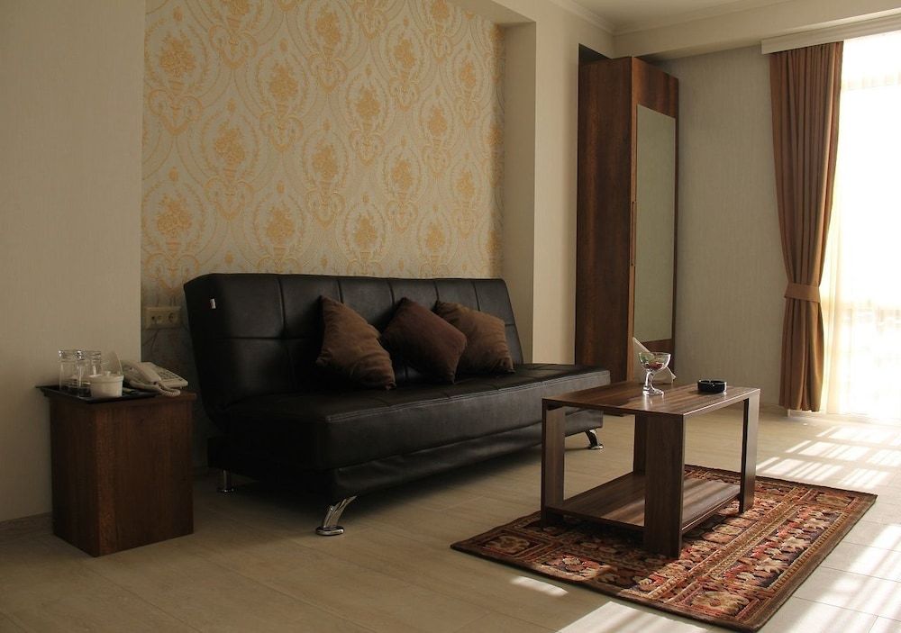 undefined Moonlight Hotel 8