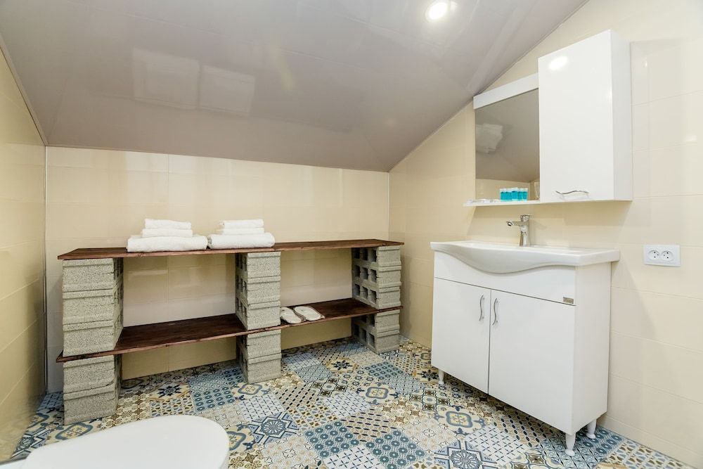 Gvino Minda Hotel Luxury Double or Twin Room, Terrace 11