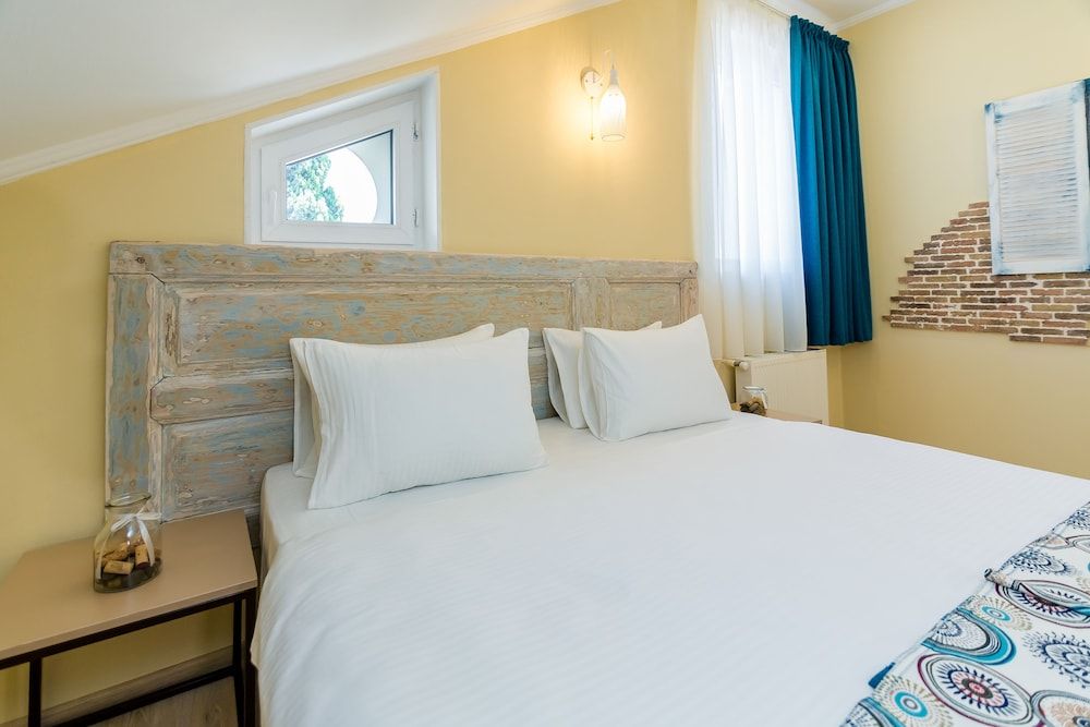 undefined Gvino Minda Hotel 5