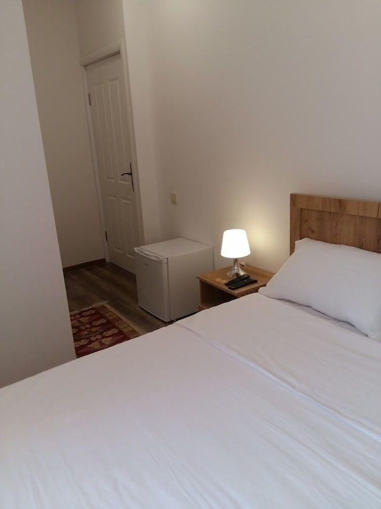 Old Street Hotel Budget Double Room 2