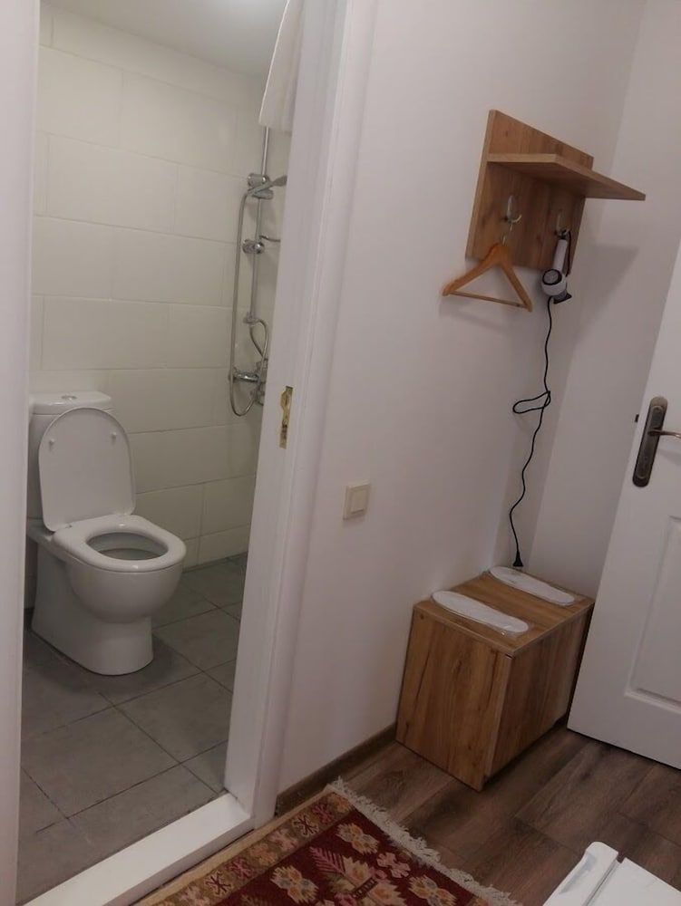 Old Street Hotel Budget Double Room 3