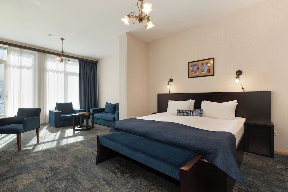 Hotel Bella Casa Grand Double or Twin Room 6