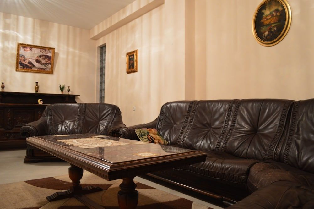 Apartment Pikris Gora Family Apartment, 2 Bedrooms, Balcony, City View 12