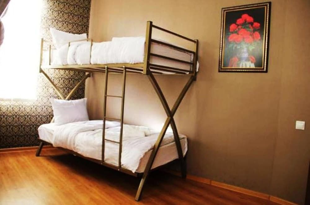 Mr Alex Hostel Family Quadruple Room 2