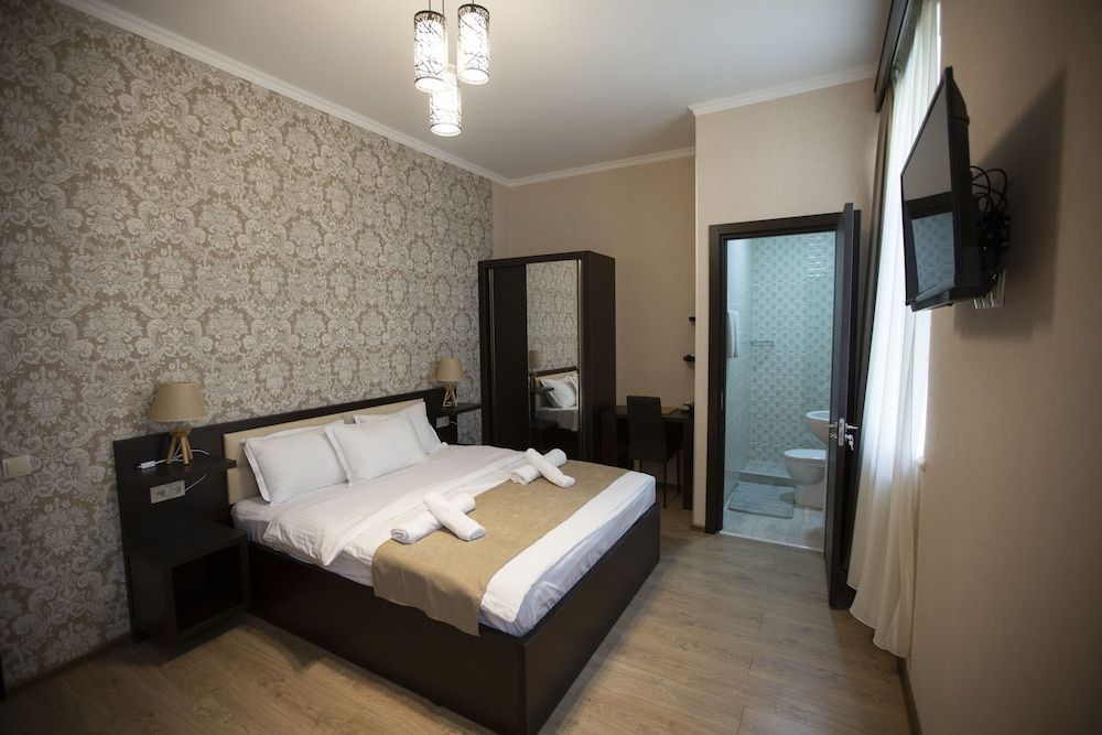 undefined Otiums Hotel 8