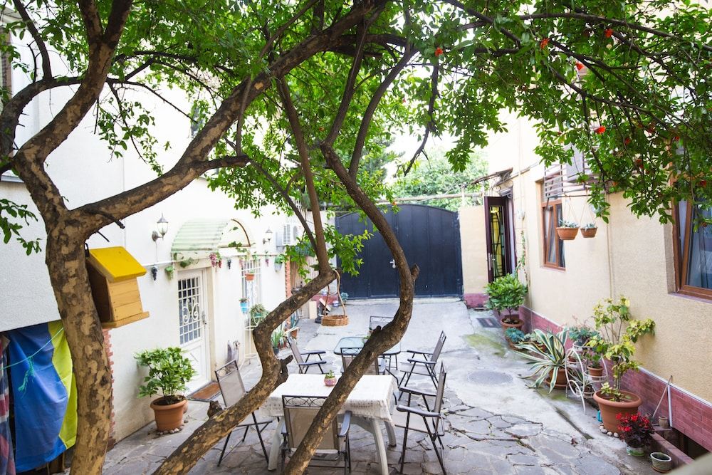 undefined Hotel Garden House 6