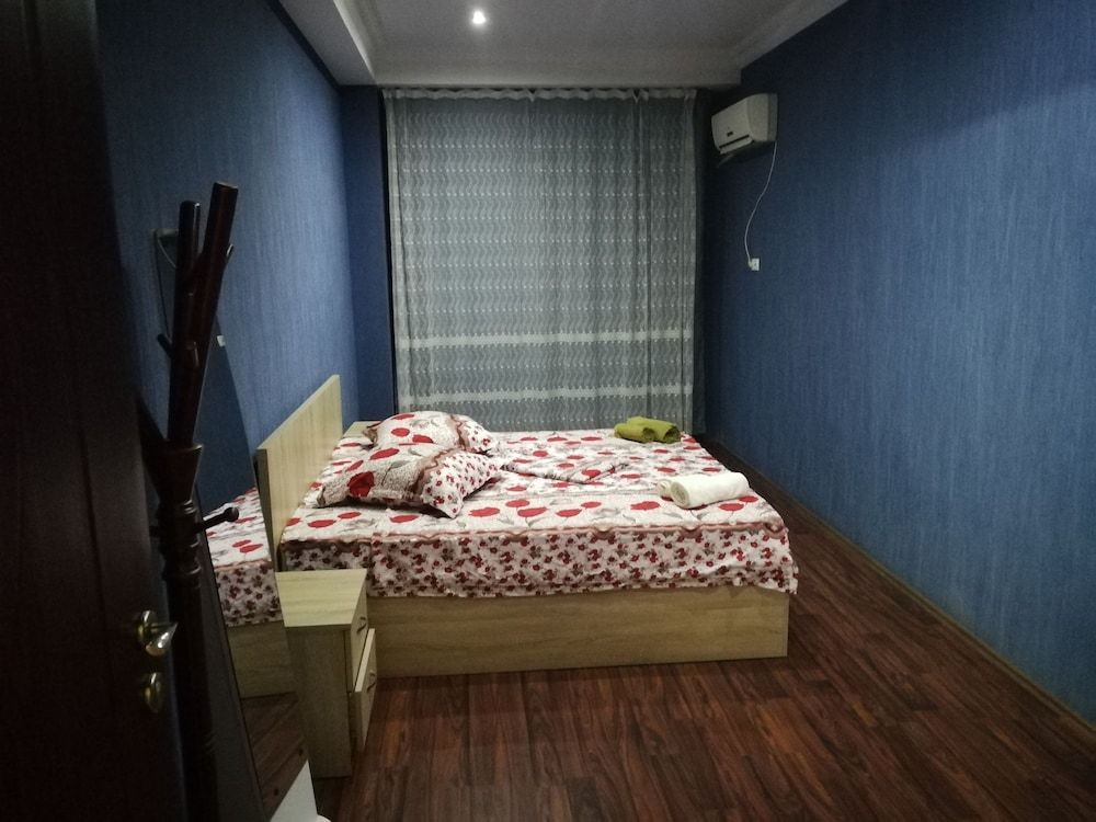 undefined Shartava Platz 8