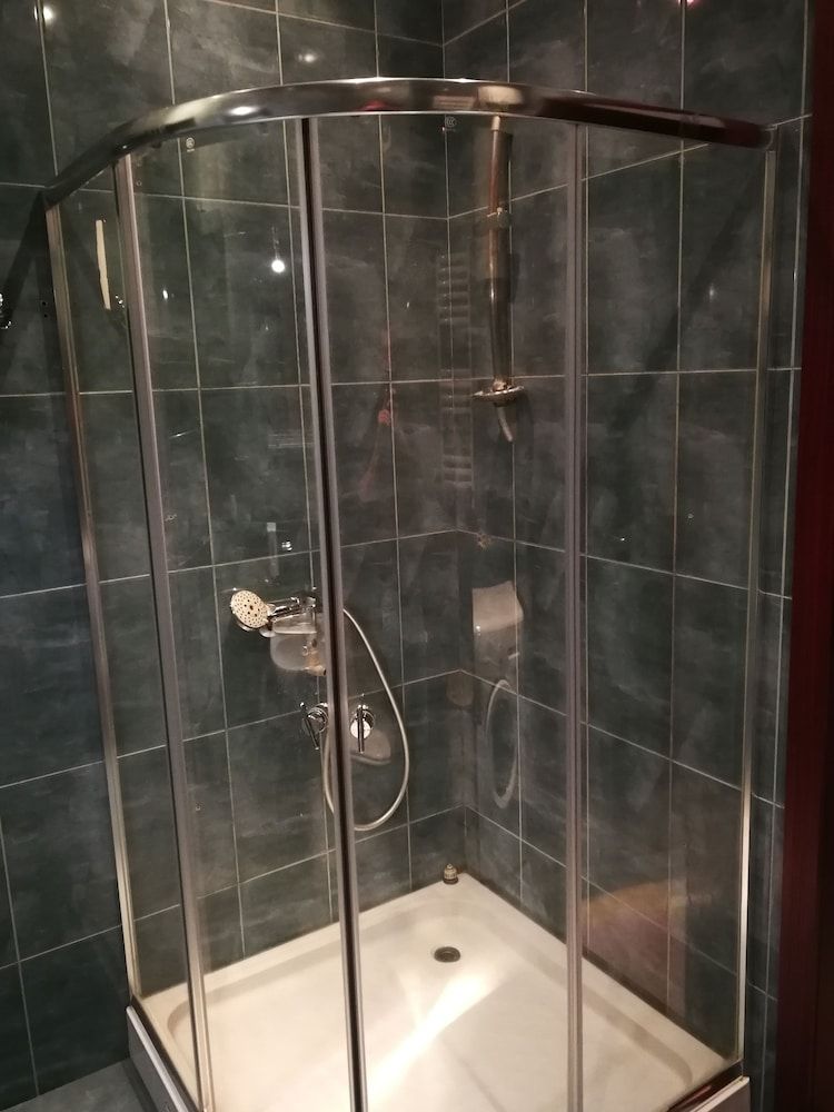 Shartava Platz Apartment 11