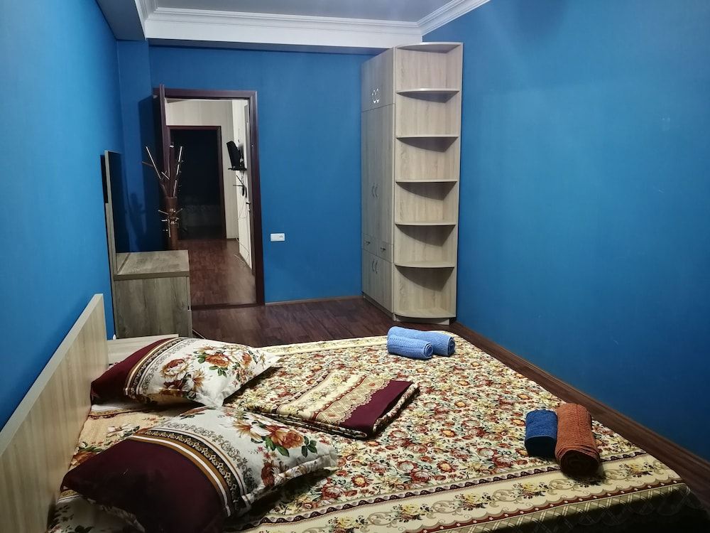 Shartava Platz Apartment 6