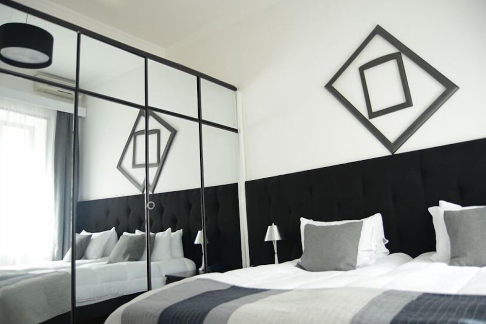 undefined Hotel Opera 9