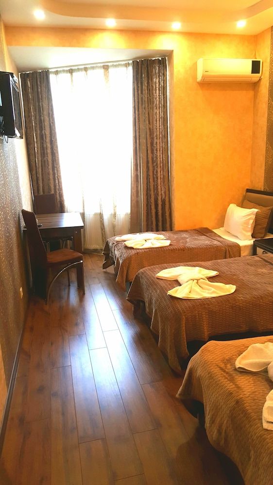 Hotel Antalia Triple Room 2