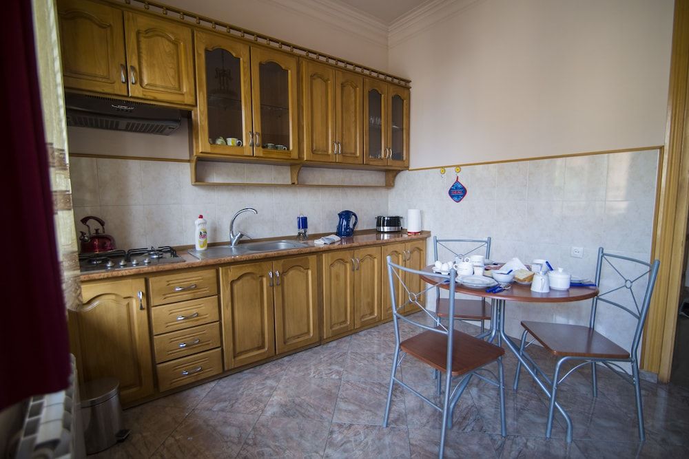 undefined G&G House 5