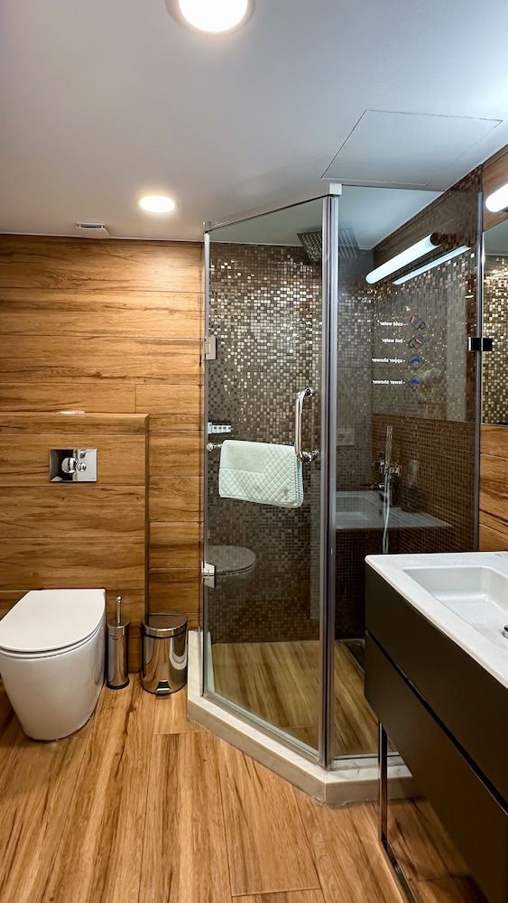 Silver 39 Corner Hotel Standard Twin Room 10