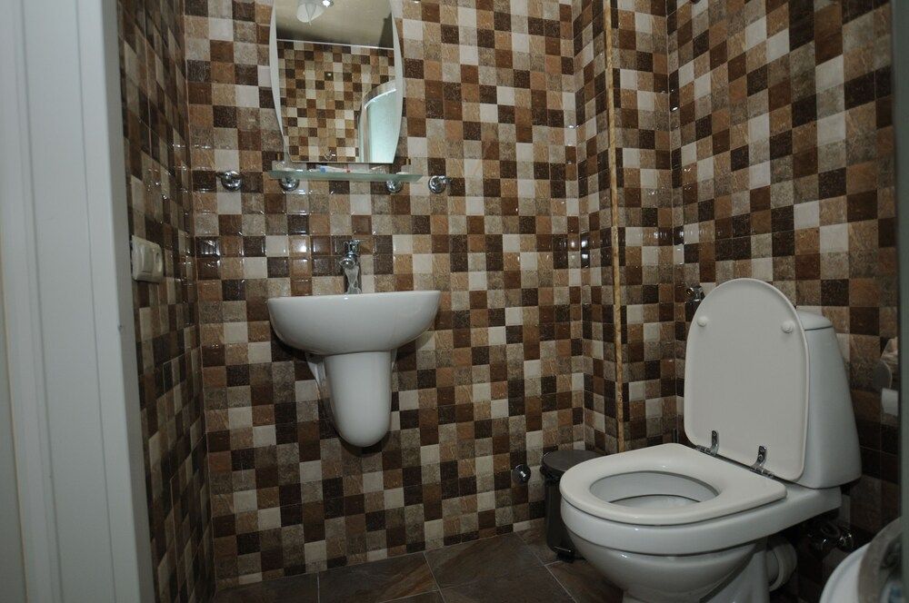 Hotel White Standard Twin Room 2