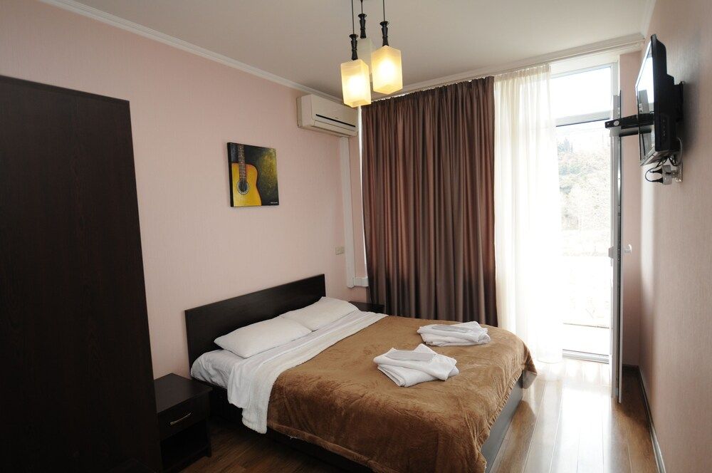 undefined Hotel White 6