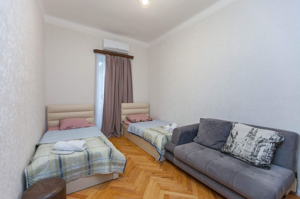 undefined Hey Georgia 4