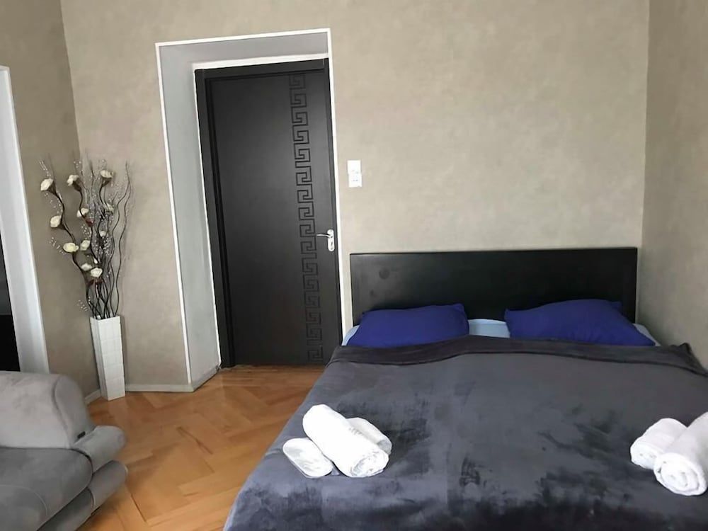 undefined Hey Georgia 8