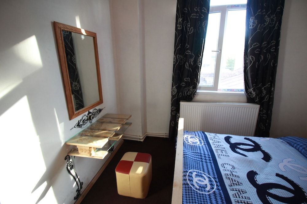 Sheni Hostel Standard Double Room 2