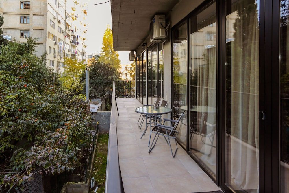 3 Bedroom Apartment near Vake Park Apartment, 3 Bedrooms 30