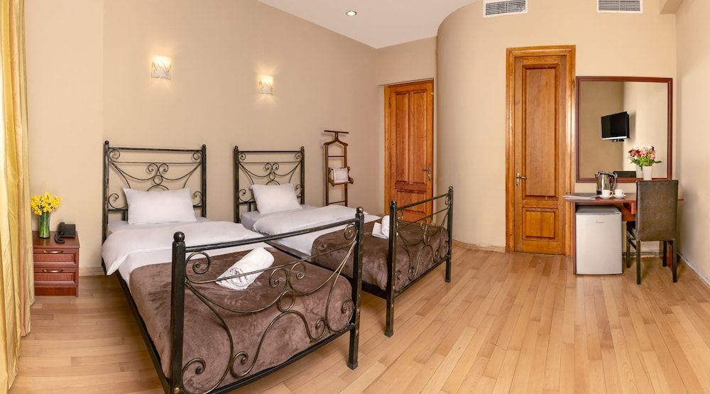 undefined Hotel Vaki 3