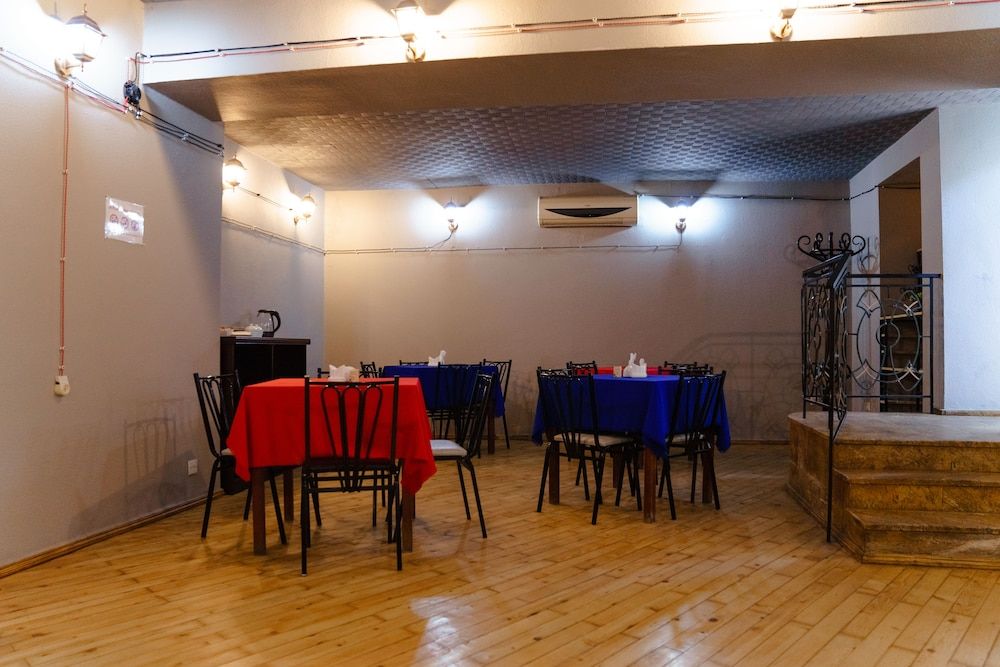 undefined Biblioteka Hotel Rustaveli 6