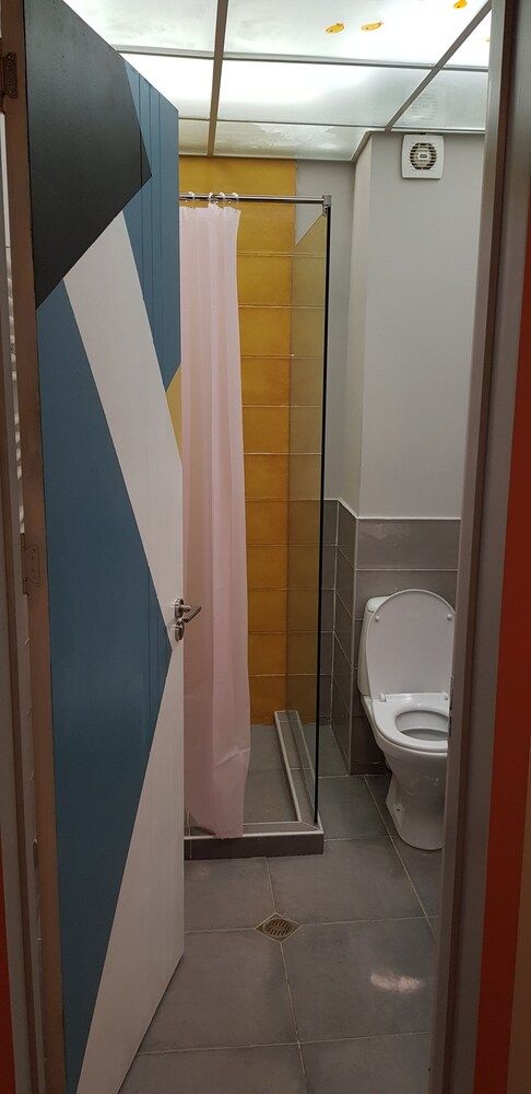 Cybernetics Hostel & Suites Shared Dormitory, Men only (6 guests) 3