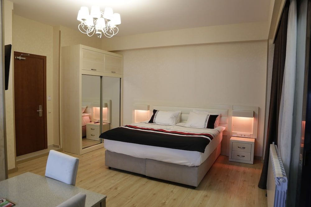 undefined Full Comfort Apartment at Chavchavadze 4