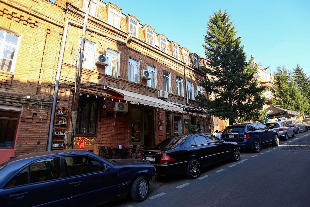 undefined 1 Bedroom Apartment near Sulfur Baths 2