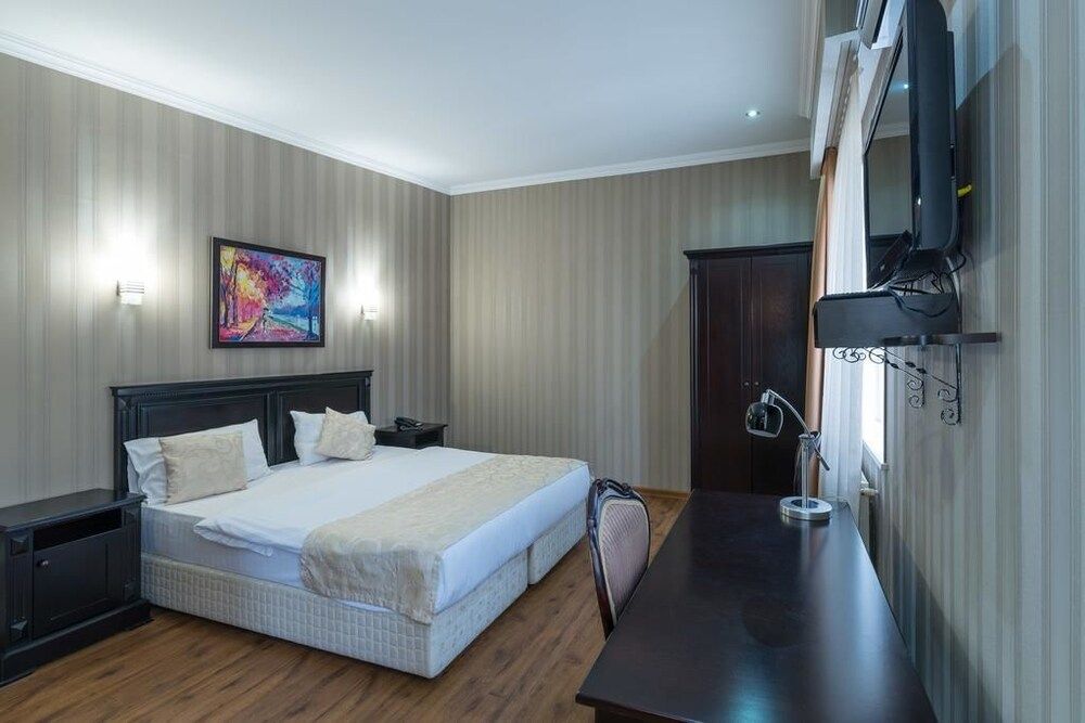 Garden View Hotel Standard Double or Twin Room 10