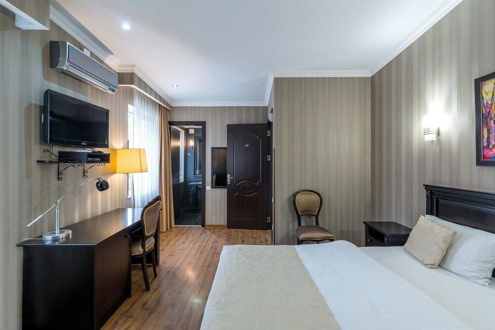 undefined Garden View Hotel 6