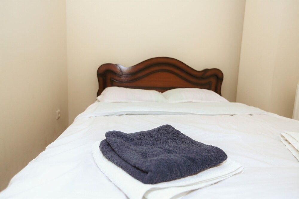 Two BR apt for family travelers Apartment, 2 Bedrooms 9