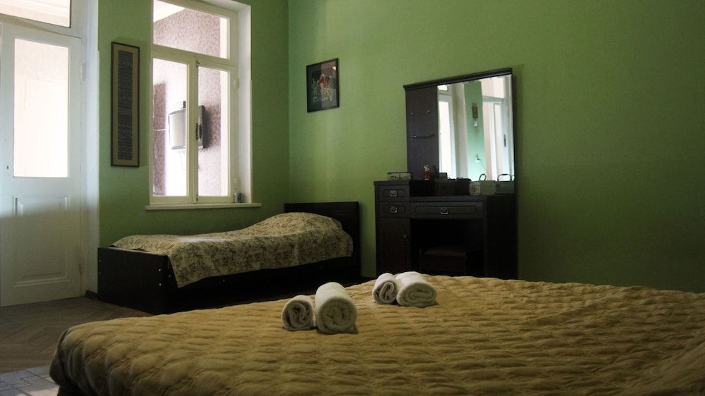 undefined Bounty Guest House 9